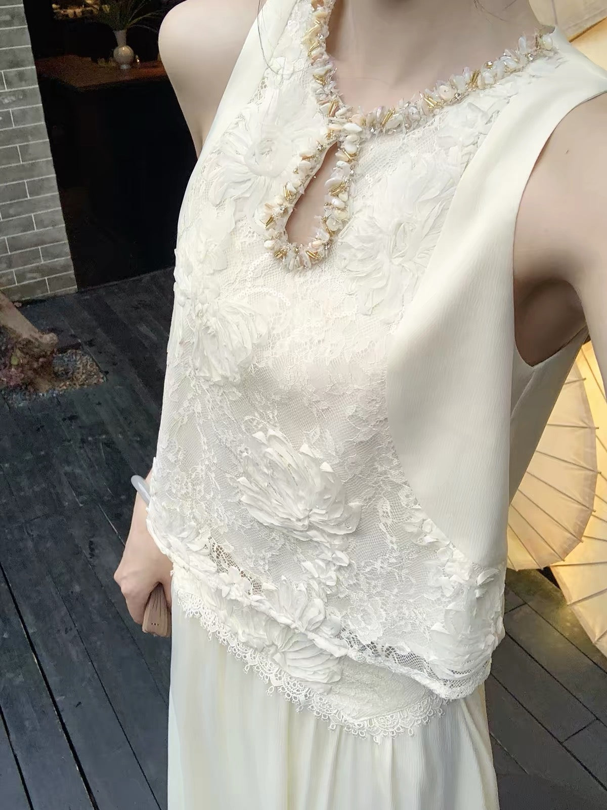 [In-Stock Clearance / Up to 40% Off] Lingqian Zihe New Chinese-Style Sequin Top & Satin Skirt Set