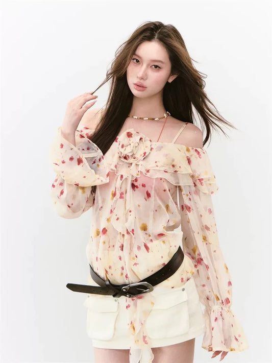 ViaPitti officially authorized elegant small flower one-shoulder top female design sense fashion sweet age-reducing shirt