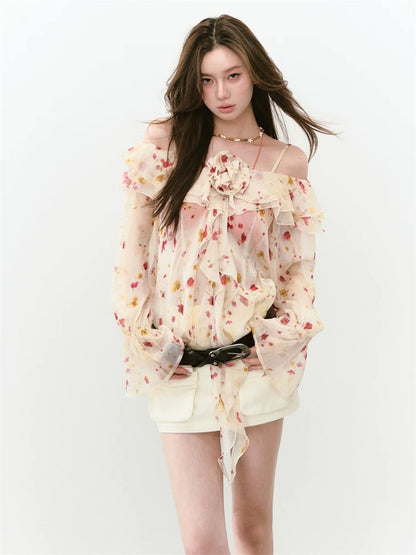 ViaPitti officially authorized elegant small flower one-shoulder top female design sense fashion sweet age-reducing shirt