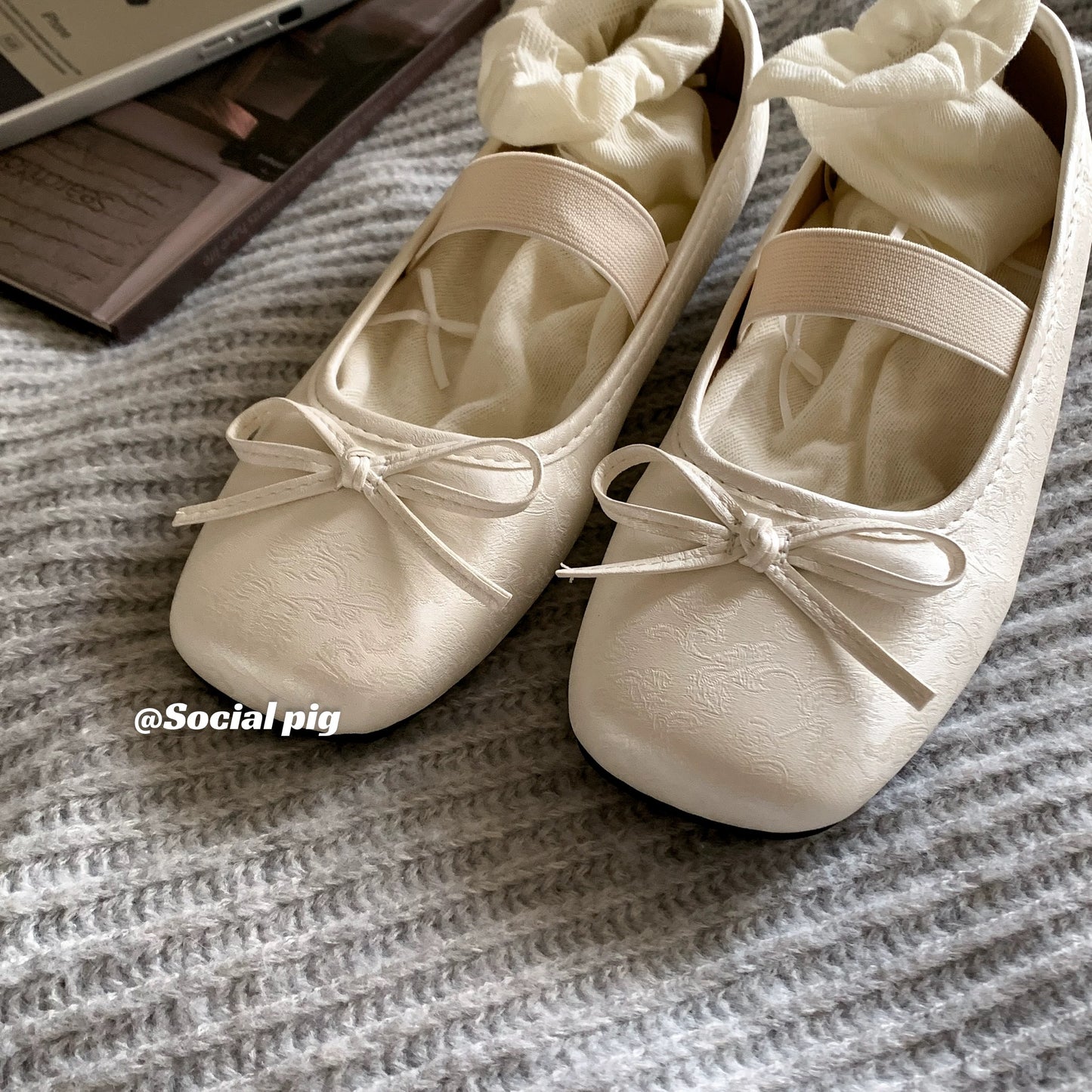 Gentle and elegant evening style! Fairy-like flat shoes for women, spring and summer ballet flats, gentle evening shoes.