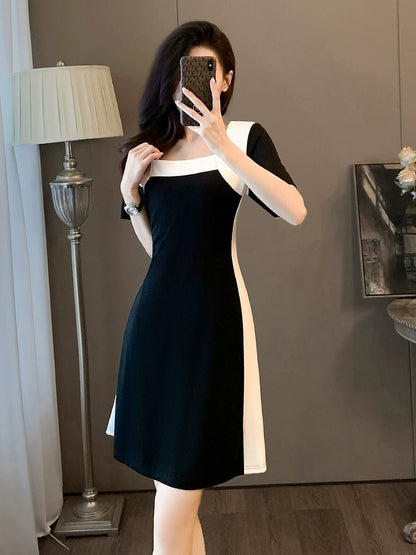High-end retro black and white stitching square collar little black dress for women summer new small waist slimming dress