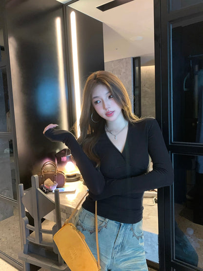 Qiu Rouyao Curve Talent Girl Sheep Wool V-neck Slim-fitting Bottoming Shirt Long-sleeved T-shirt Female Straight Shoulder Top