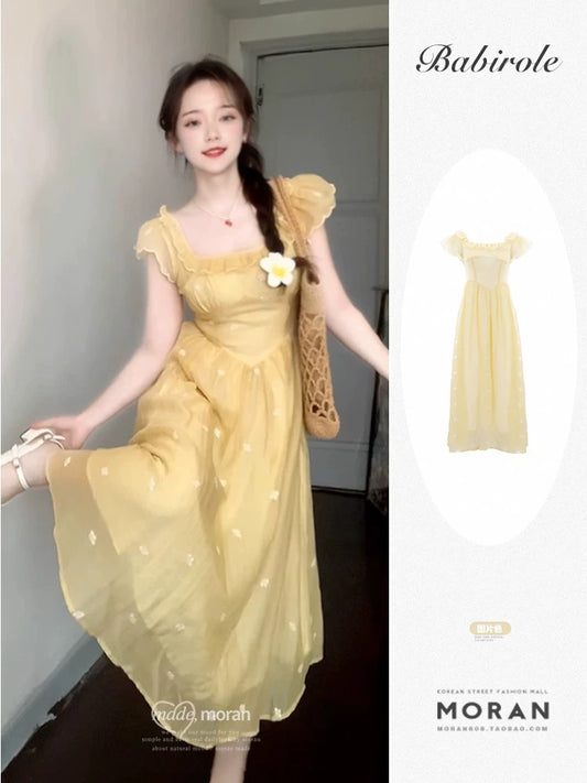 French square neck ear-hemmed short-sleeved embroidered dress for women. Summer beauty, gentle style, long skirt, waist slimming