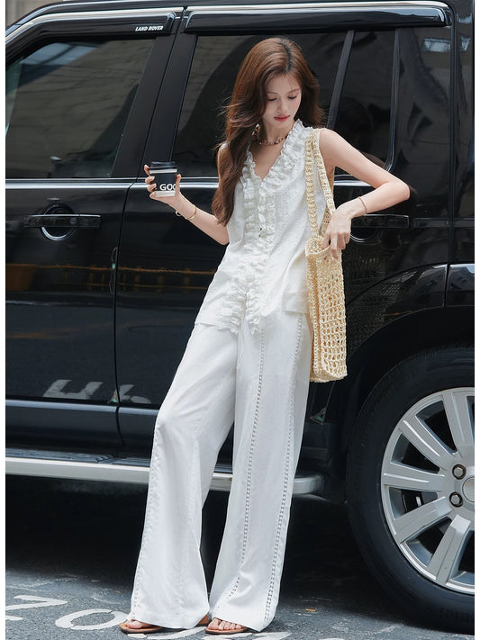 Plums are ripe 100% cotton French elegant temperament lace embroidered blouse women's summer sleeveless V-neck white top