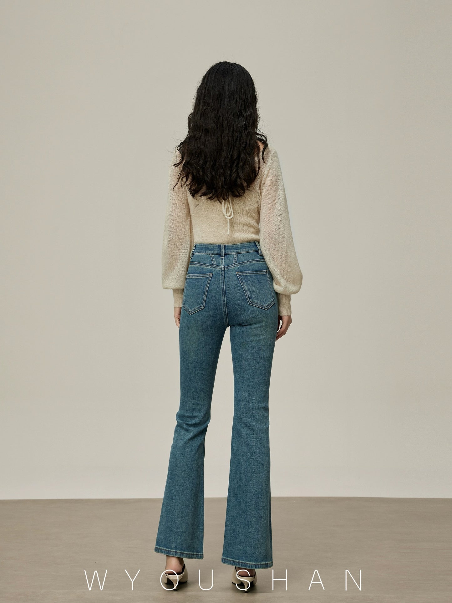 9100 Wang Youshan micro-flared jeans women's high waist new summer 2024 slim flared pants for small people