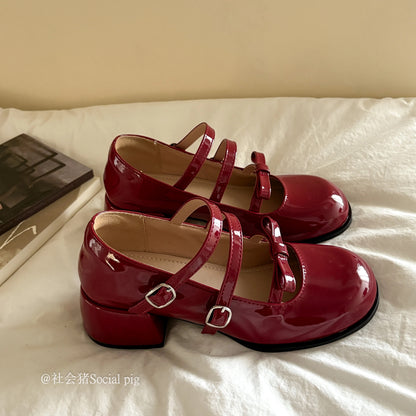 Social Pig high-heeled silver Mary Jane shoes for women, perfect for spring, autumn, and summer, paired with JK skirts.