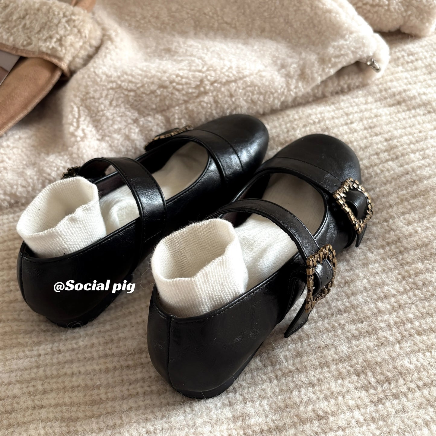 Social Pig Round Toe Retro French Flat Low Mouth Versatile Mary Jane Women's Shoes Leather Jacket Shoes