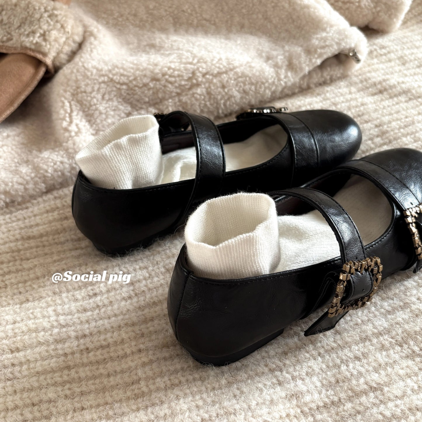 Social Pig Round Toe Retro French Flat Low Mouth Versatile Mary Jane Women's Shoes Leather Jacket Shoes