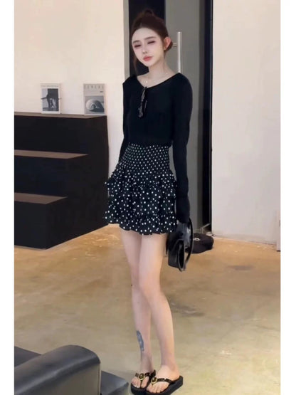 Two-piece suit for spring, salty style streetwear, hot girl backless sweater top, floral skirt 2025 super hot