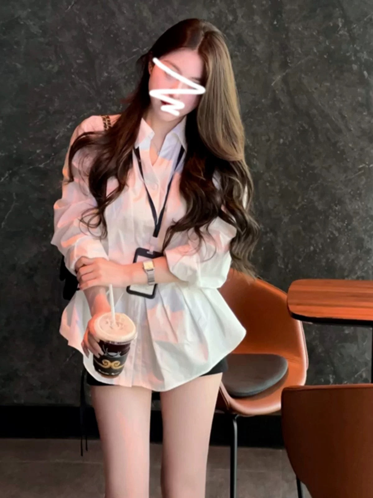 Niche unique and chic white top shirt for women, high-end, luxury, age-reducing and stylish spring 2025 new shirt