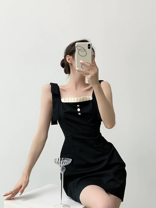 YAHI black suspender dress female 2025 summer new style small size slim temperament Hepburn style short skirt