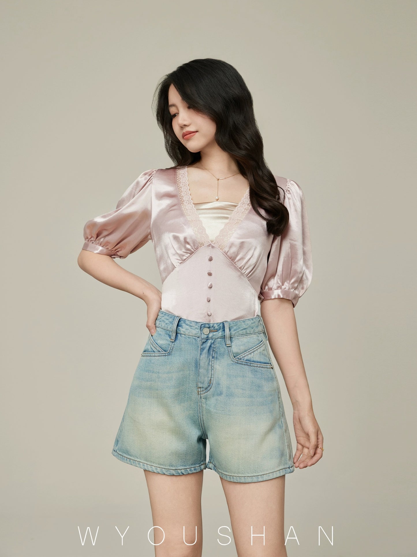 055 Wang Youshan Light Color Denim Shorts Women's Loose Summer High Waist Hot Pants New 2024 Thin A-Line Pants