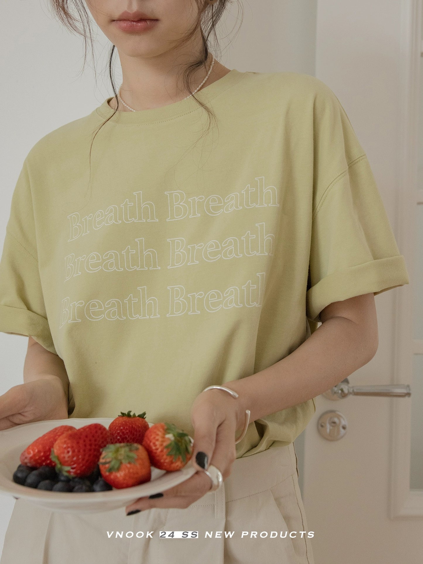 VNOOK letter round neck T-shirt for women 2024 spring new casual pure cotton loose off-shoulder brushed knitted top