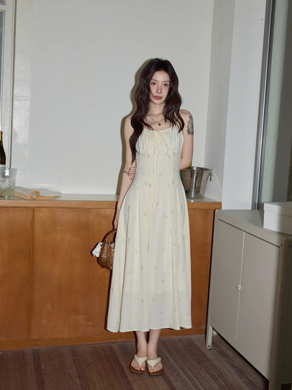 Chaochao's Gentle Style Apricot Floral Print Sundress for Women, Summer 2026, Fresh and Slimming A-line Long Skirt