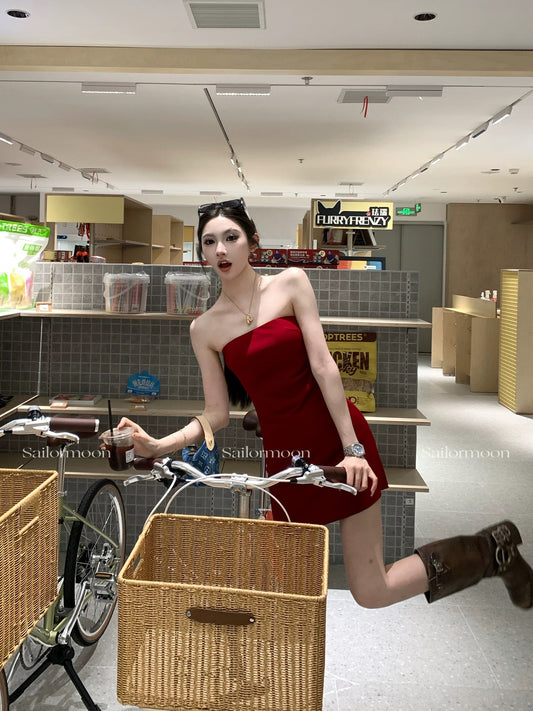 7.15/20 [Retro Girl] Retro red short slim waist tube top dress