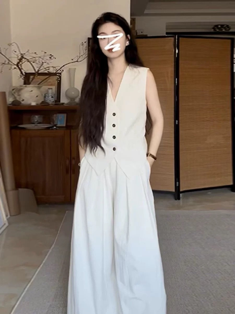 Cold salt style two-piece suit, unique and chic vest, wide-leg pants, a complete set of fashionable temperament for summer