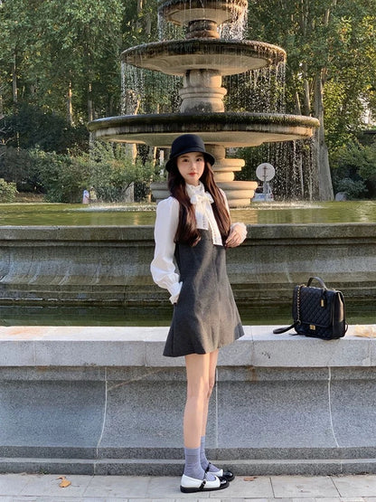Age-reducing, beautiful and stylish suit, early autumn, new style, French bow, niche shirt, vest, dress, two-piece set