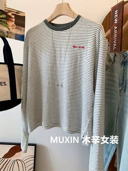 Soft and comfortable pinstripe embroidered small letters pure cotton autumn retro fashion long-sleeved short T-shirt