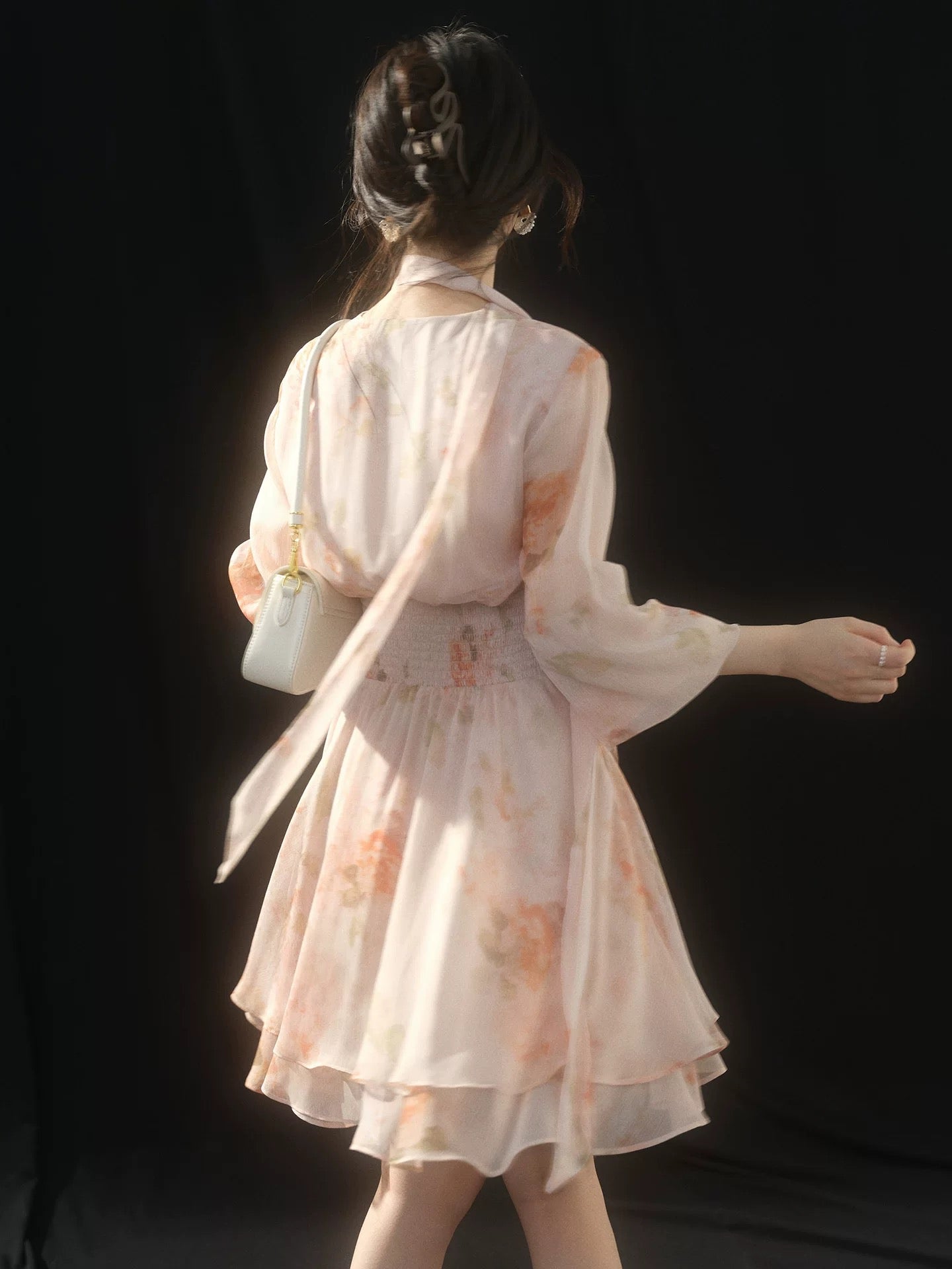 SLEEPYBUNNY French-style irregular ruffle V-neck printed ribbon long-sleeved dress for women, summer elegant short skirt