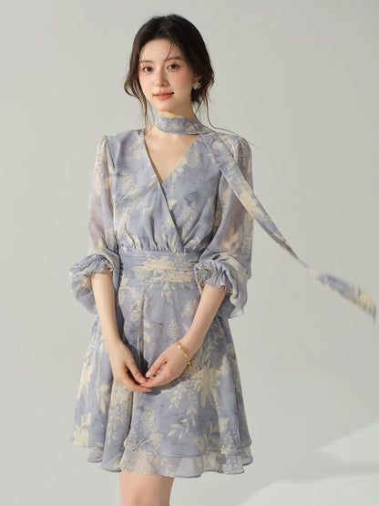 SLEEPYBUNNY Printed V-neck Chiffon Dress for Women, Spring Style, French Ribbon, Waist-cinching, Long Sleeve, Blue Short Skirt