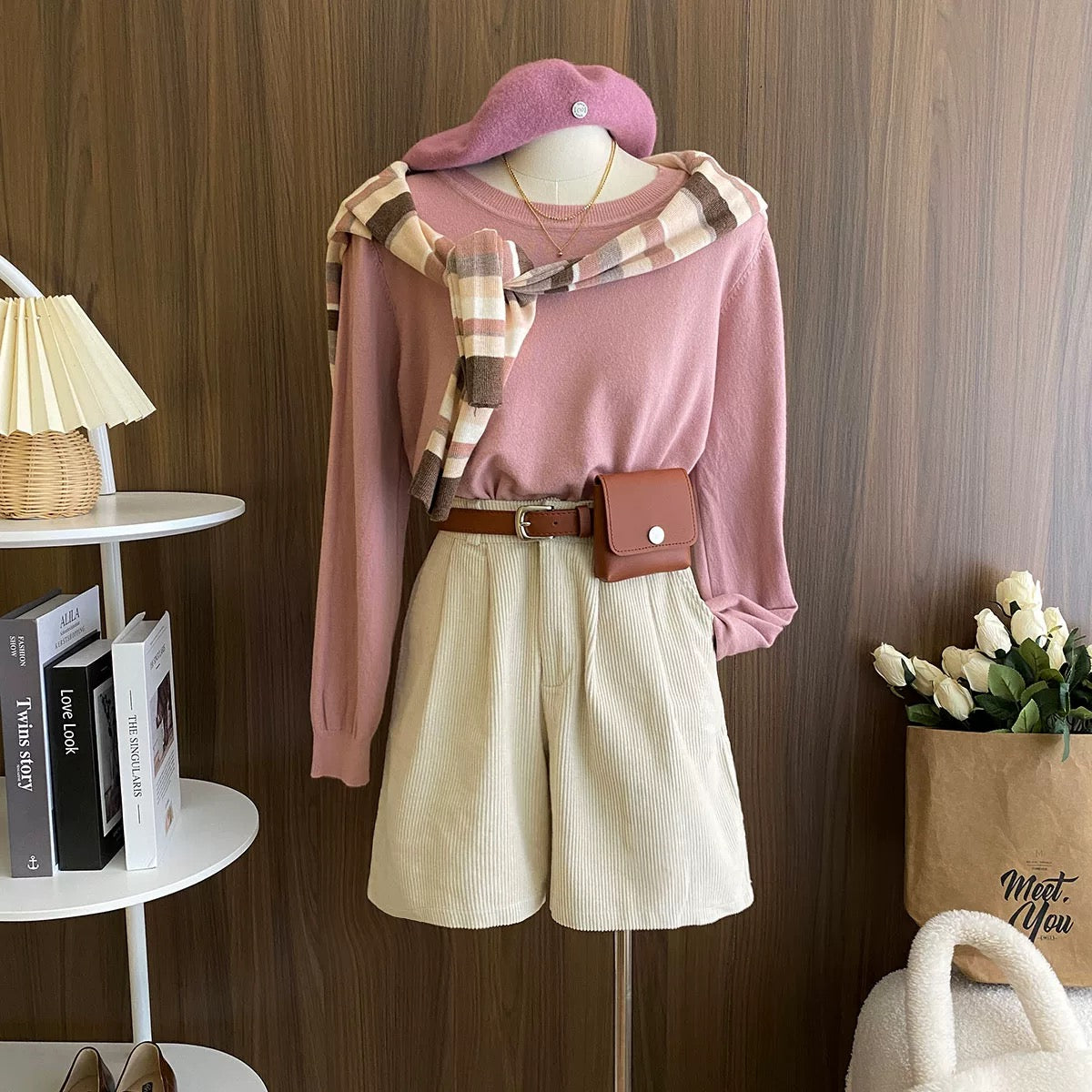 Retro Japanese-style retro corduroy wide-leg shorts for women in autumn and winter high-waisted loose and versatile temperament outer boot pants