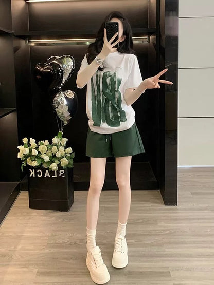 Lazy and relaxed casual sports suit for women 2025 summer loose and slim short-sleeved T-shirt green shorts two-piece suit