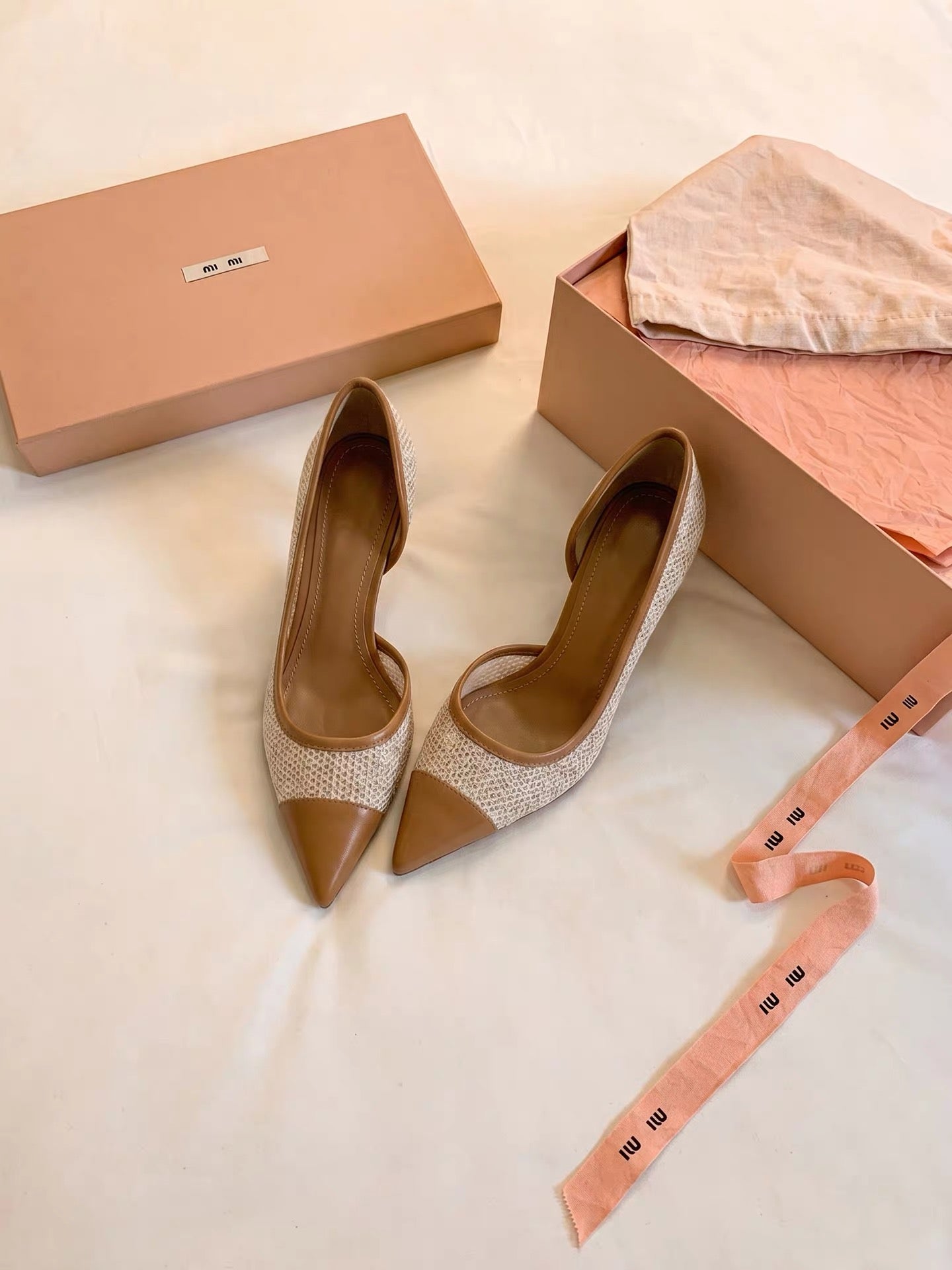 Jianghou Summer 2026 Women's High Heels – Sophisticated, Comfortable, Breathable Mesh, Pointed-Toe, Side-Cut Stilettos