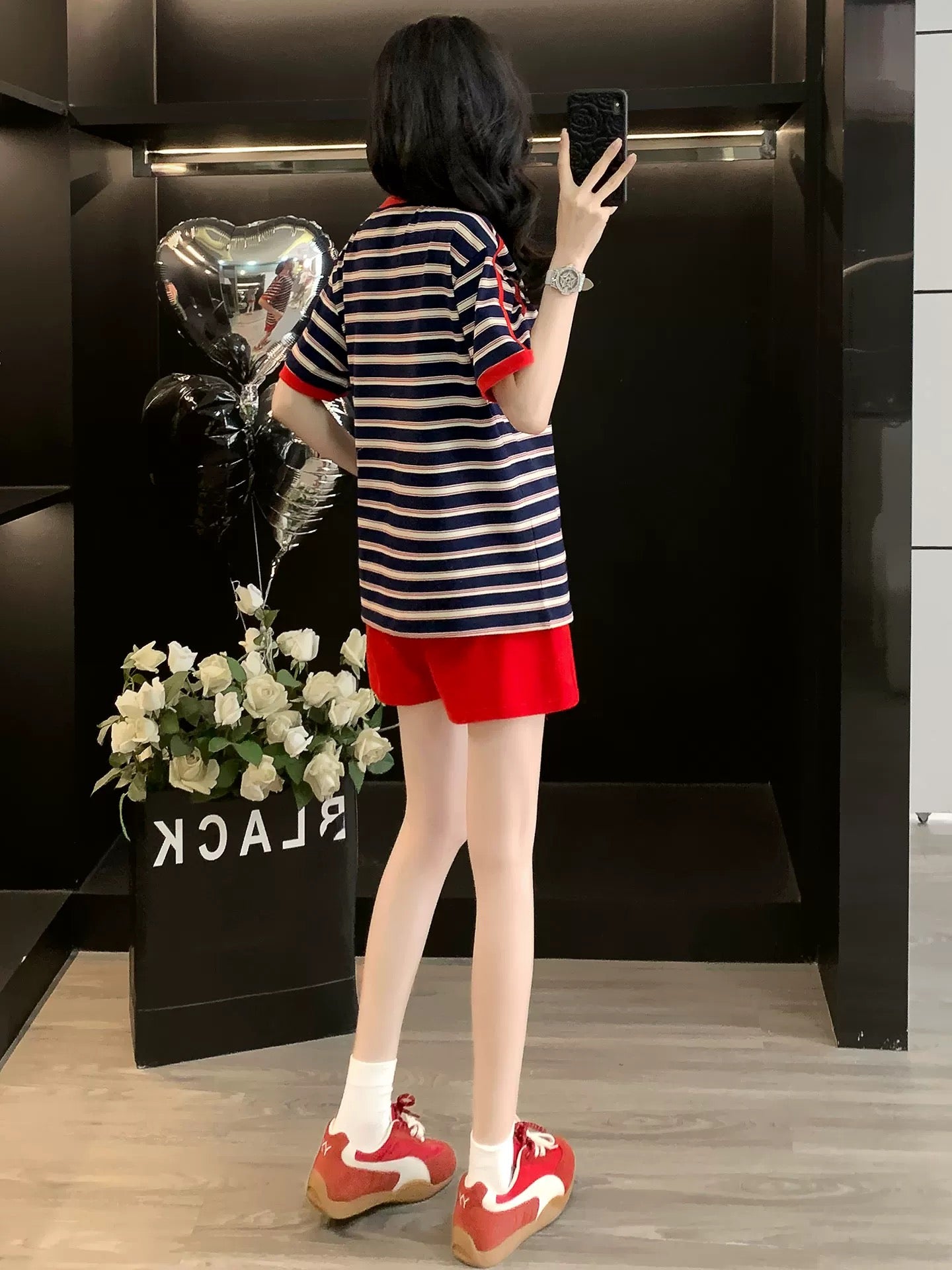 Casual fashion striped short-sleeved sports suit for women summer 2025 shorts two-piece suit loose trendy running to reduce age and make you look thinner