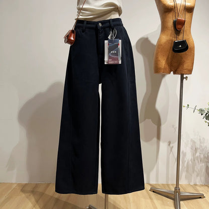 Retro high-waisted fleece-lined curved jeans for women, loose fit, slimming wide-leg trousers for winter.