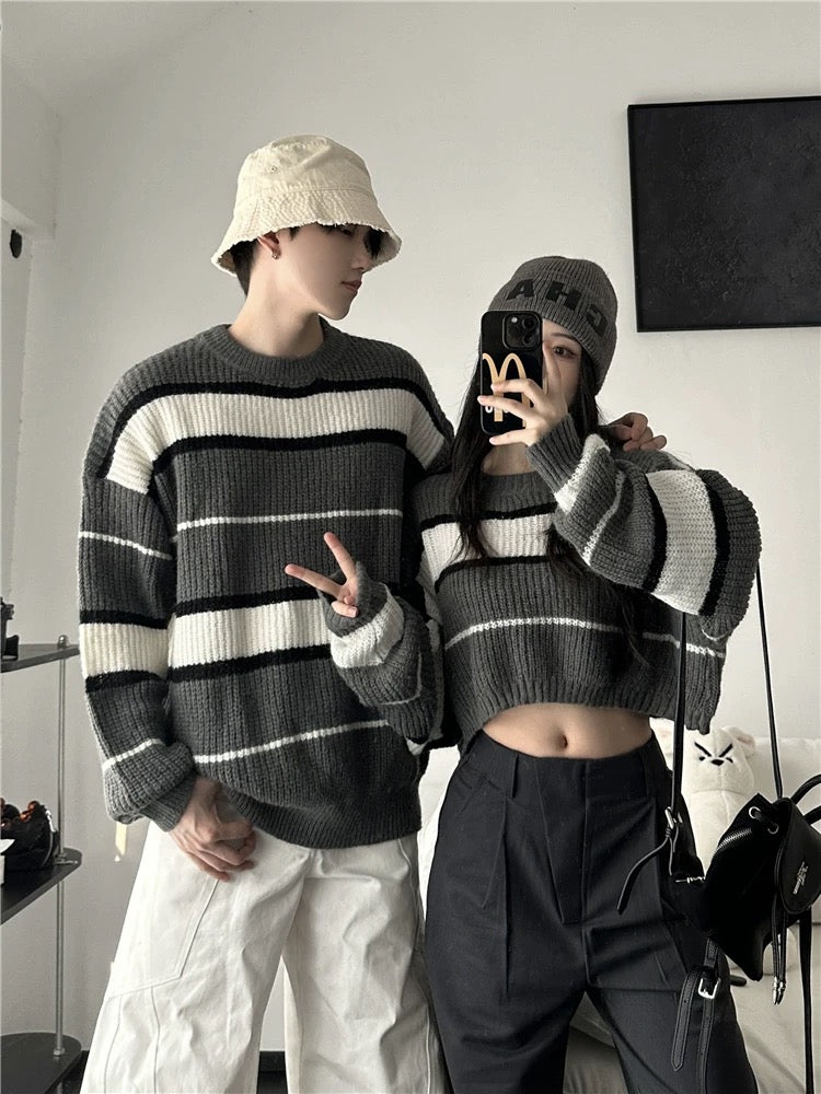 Different couple outfits for autumn niche design Korean style loose men's and women's sweaters and knitwear, one long and one short, trendy