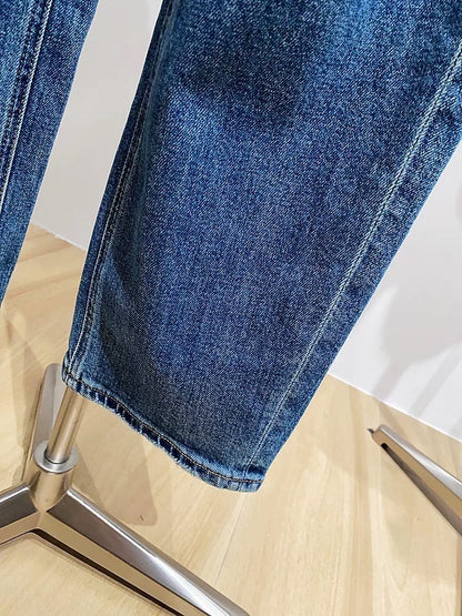 Retro high-waisted slimming floor-length jeans for women, versatile loose straight leg pants for spring and autumn.