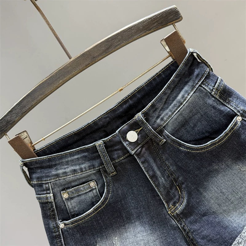 Turned-up washed retro denim shorts for women 2025 summer new high waist hot girl wide leg raw edge a-line hot pants