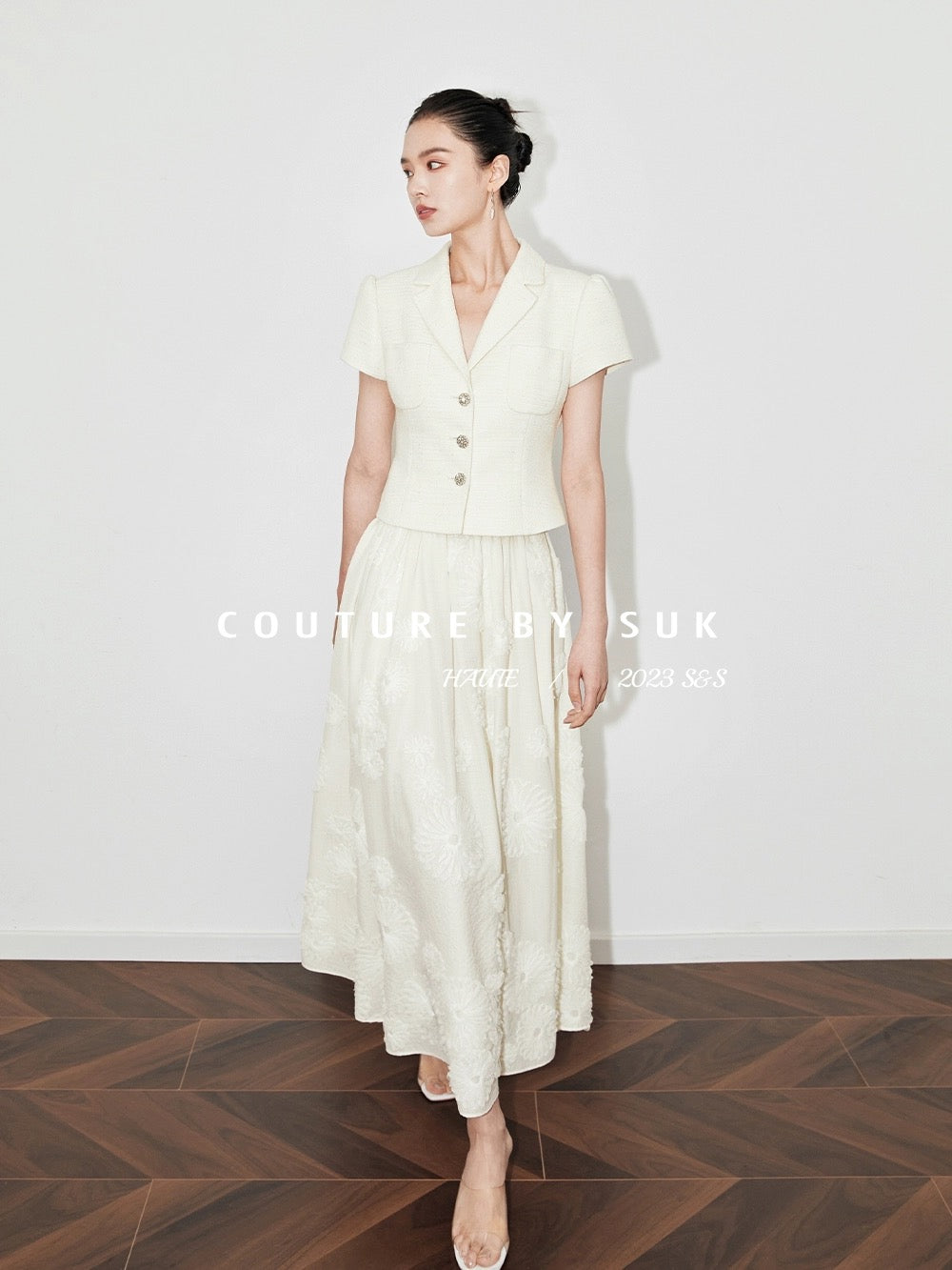 SUK the romantic city! High-end off-white small fragrant top jacket new 2024 skirt two-piece set