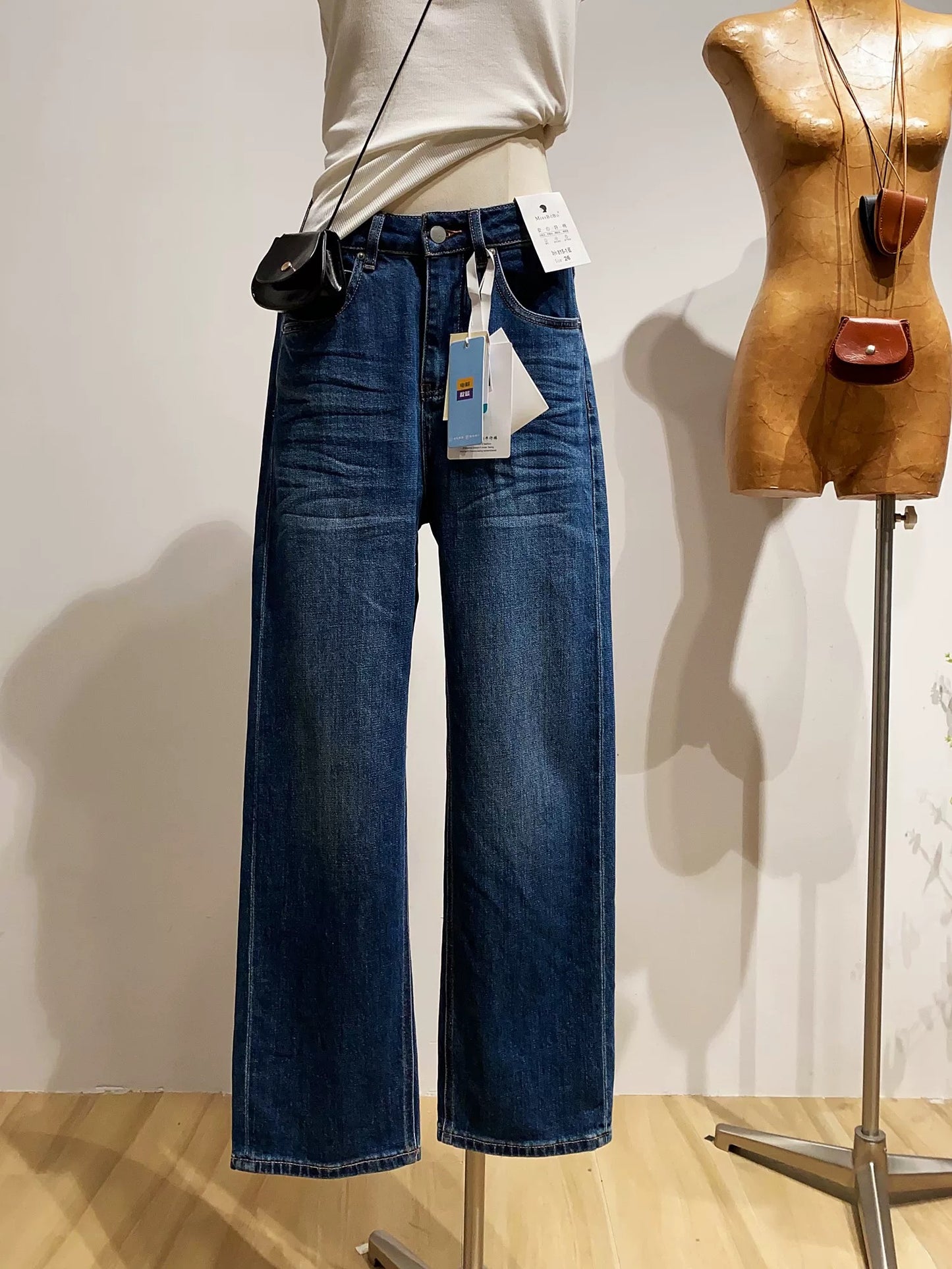 Retro high-waisted wide-leg jeans for women, spring and autumn, petite, straight leg trousers.