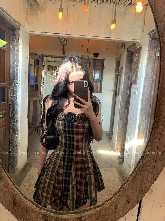 FunnJ square table ◆ Beaver Girl Retro Waist Irregular Plaid Dress Women's Slim Suspender Skirt