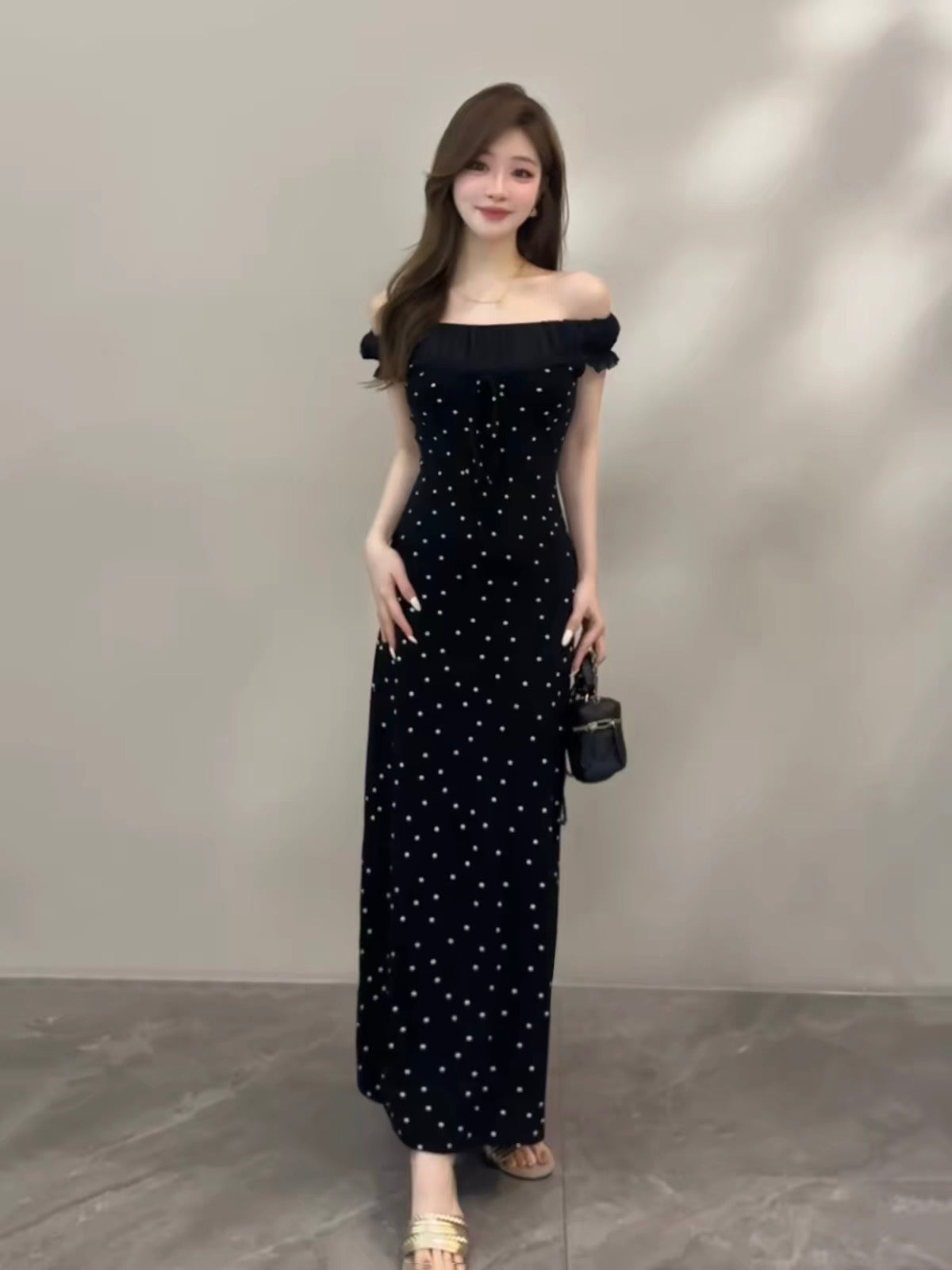 Youyan Summer New French-Style Off-Shoulder Polka-Dot Dress – Hepburn-Inspired, Waist-Cinching, Slimming, and Elegant (DT2365)