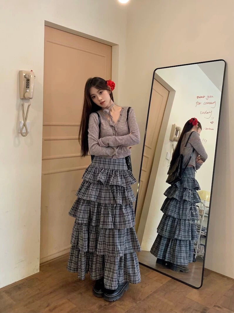 kumikumi suit women's retro heavy industry plaid cake skirt skirt spring V-neck slim T-shirt two-piece set