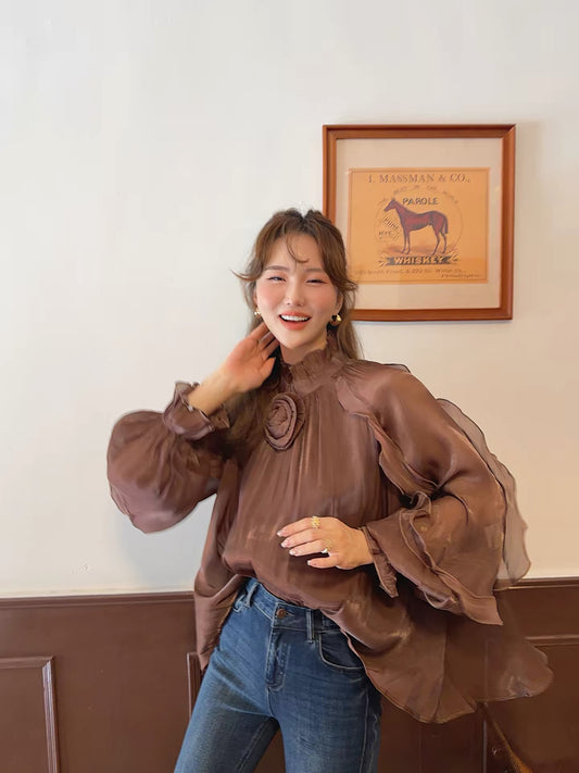 Ji-young Unnie: Effortlessly chic and loose-fitting French-style shirt—a sweet, ethereal new arrival for Autumn 2026 featuring flutter sleeves.