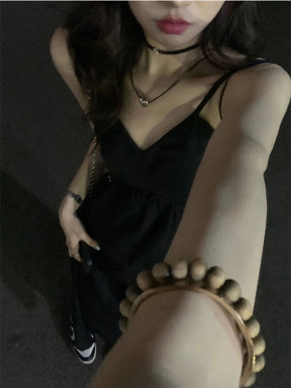 French Hepburn style black strapless suspender dress for women summer new style waist slimming V-neck A-line skirt