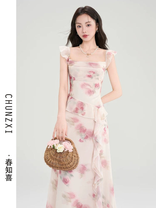 Chun Zhixi French seaside holiday dress for women, new summer style, small flying sleeves, floral dress, high-end temperament long dress