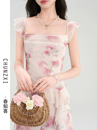Chun Zhixi French seaside holiday dress for women, new summer style, small flying sleeves, floral dress, high-end temperament long dress