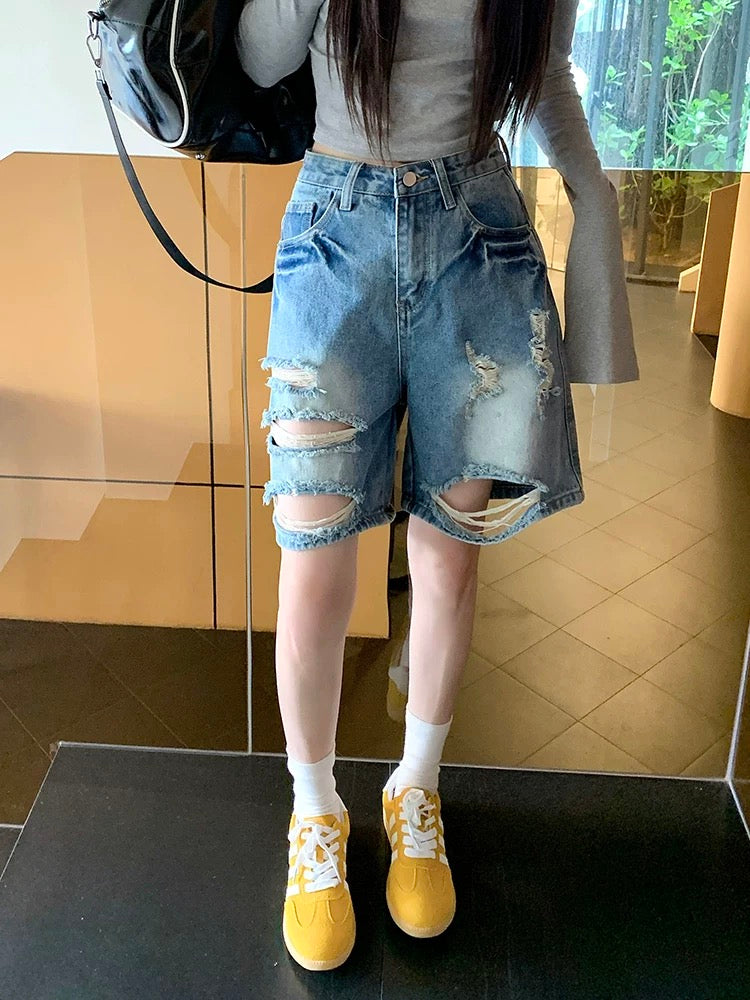 Ripped washed wide-leg five-point jeans for women 2025 summer new retro high waist slim all-match straight pants