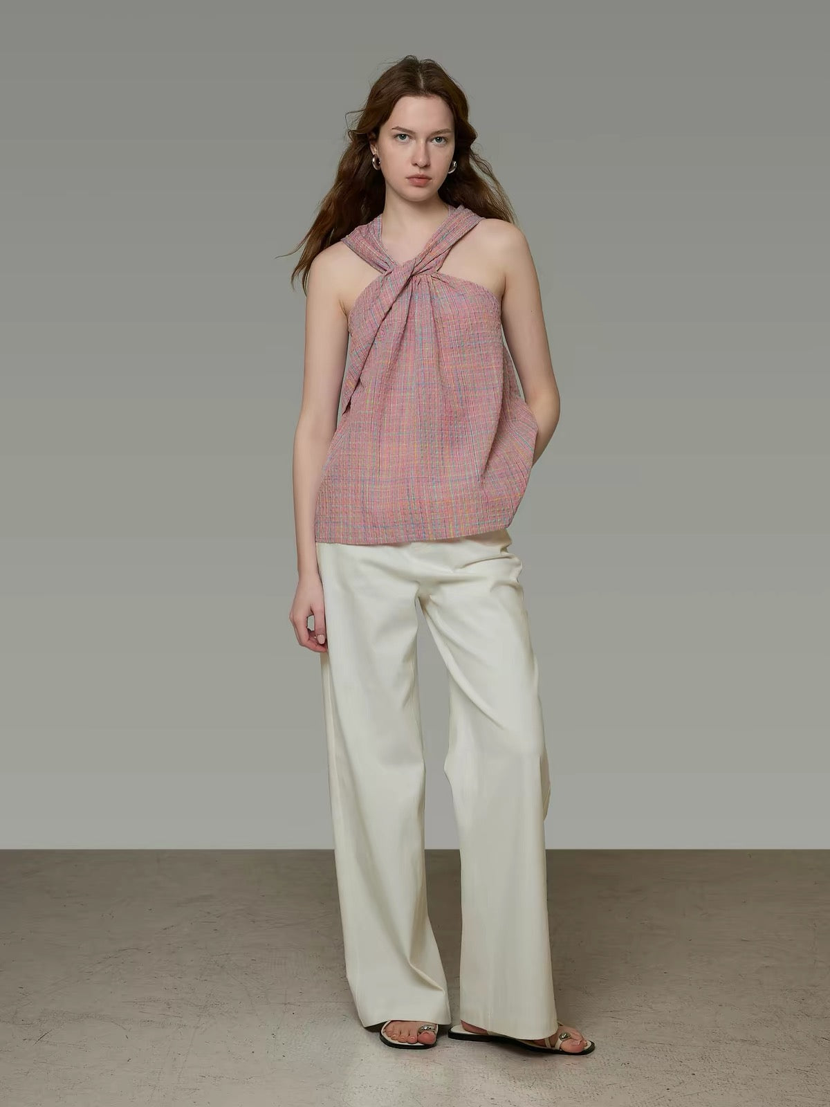 UNSPOKEN Women's Halter-Neck Plaid Top – French-Style Twist Detail, Unique Design, Chic Summer Camisole for Outerwear