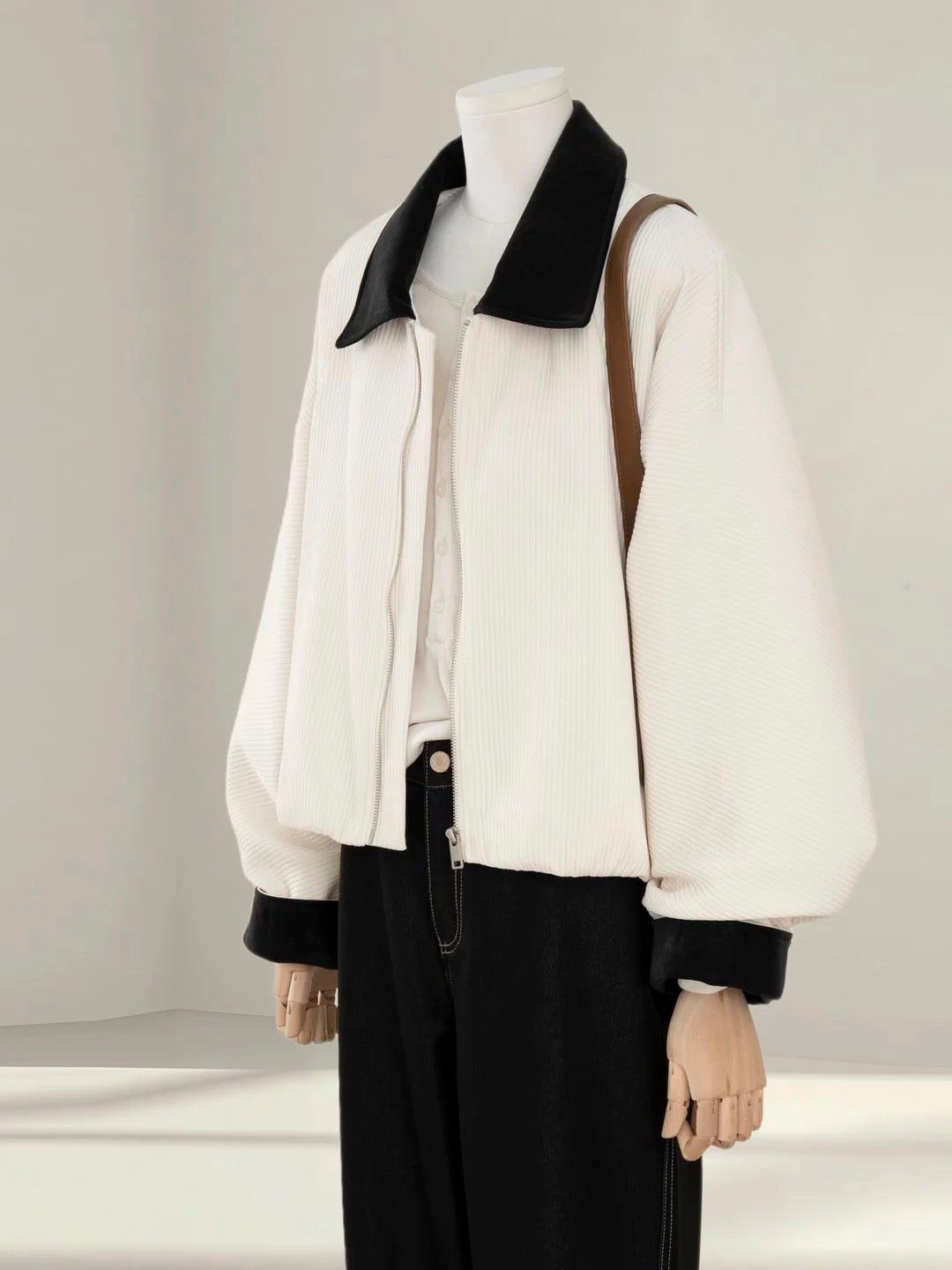 Spring and autumn unique and beautiful white coat for women of petite size 2025 new style this year's popular Korean jacket trend