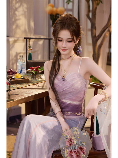 TUNTUN Spring/Summer "Twin Butterflies" Collection: Ethereal, fairy-style camisole featuring a purple-mist gradient, sweetheart neckline, and layered mesh—designed to be worn as an outer layer.