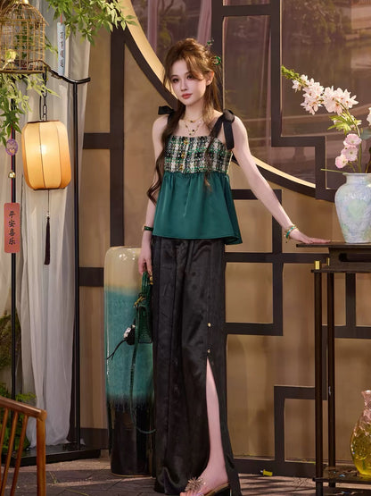 TUNTUN Spring/Summer "Lights Come Up" Collection: New Chinese-style camisole featuring a color-blocked *Tang Sancai* aesthetic and "Chanel-esque" styling—designed to be worn as an outer layer.