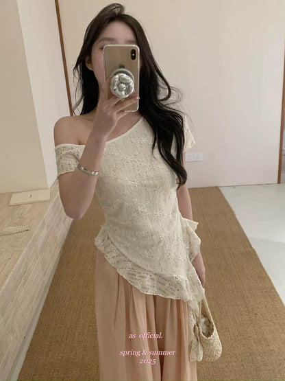 French temperament irregular ribbon oblique shoulder short-sleeved T-shirt female 2025 summer new unique beautiful waist top