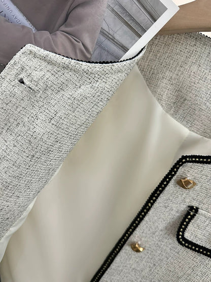 Silver-gray exquisite ladylike short suit jacket for women in spring and autumn 2025 new simple and fashionable tops