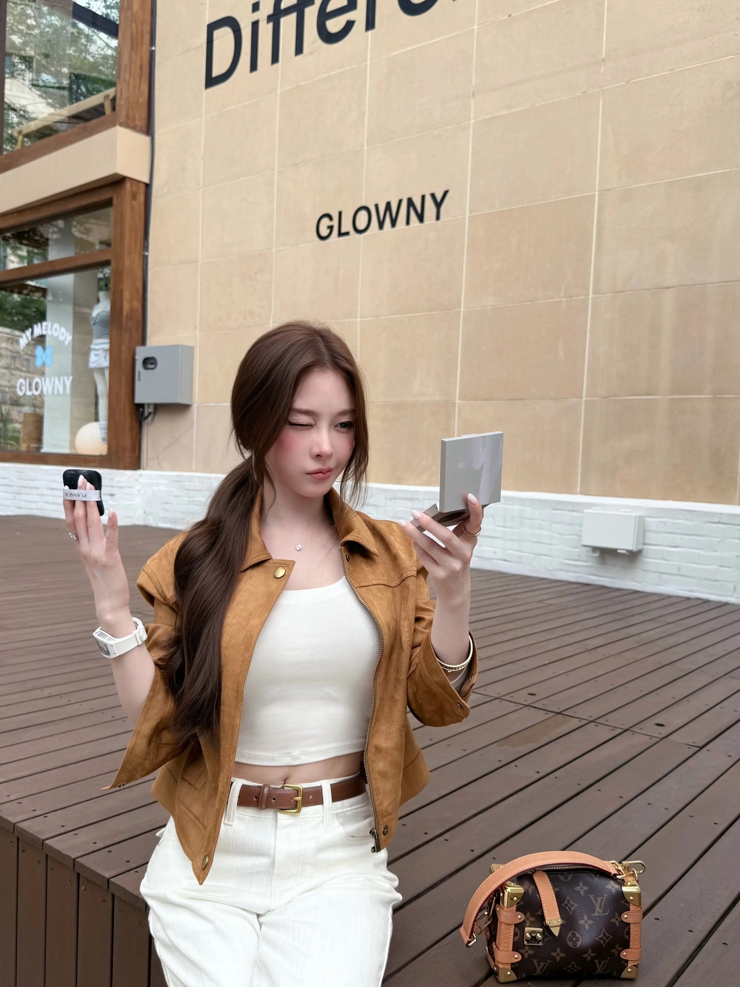 "Chic & Casual" – Wenwen's Personal Style: Versatile Autumn Faux Suede Jacket (Pre-order)