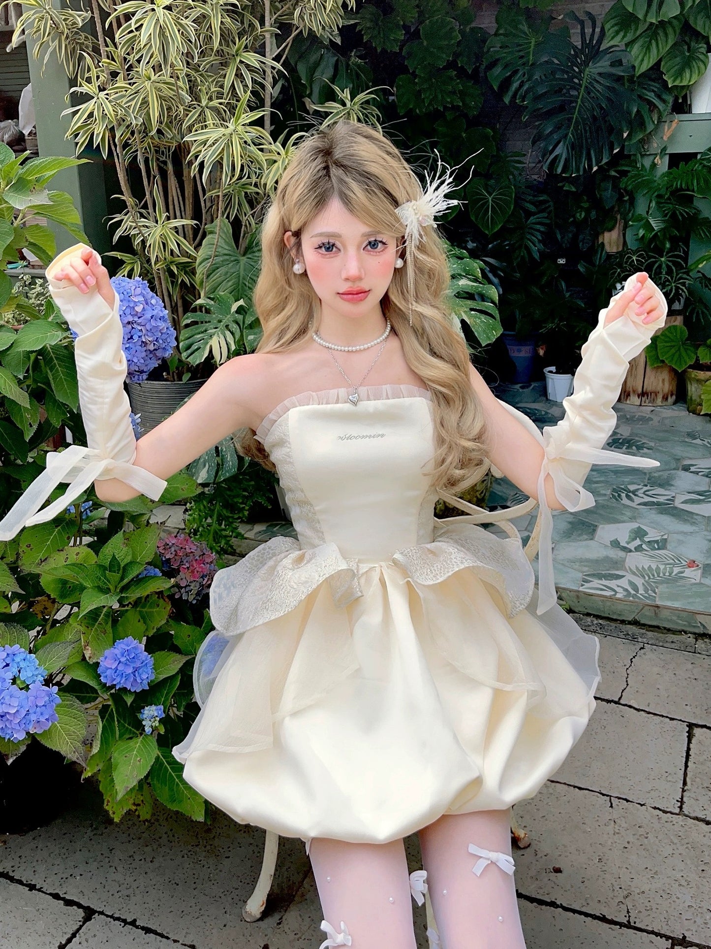 MOXI Birthday Light Wedding Dress Princess Dress French Palace Embroidery Dress Apricot Gold Strapless Drawstring Puff Dress